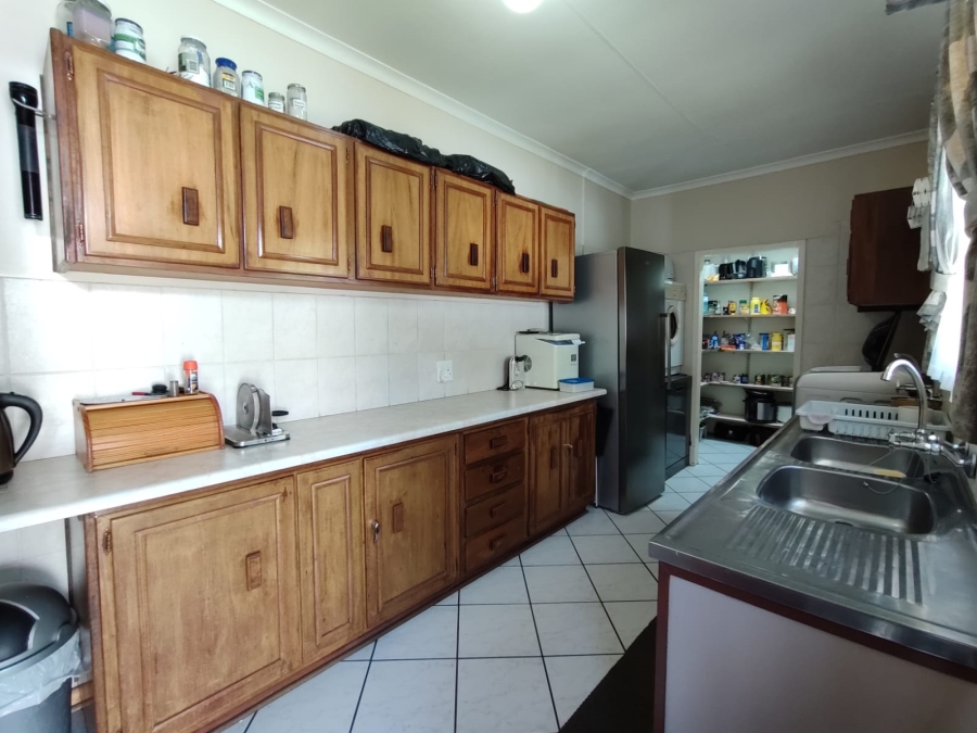 3 Bedroom Property for Sale in Flimieda North West